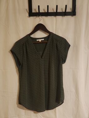 fun 2 fun Olive Green Short Sleeve V-Neck Blouse